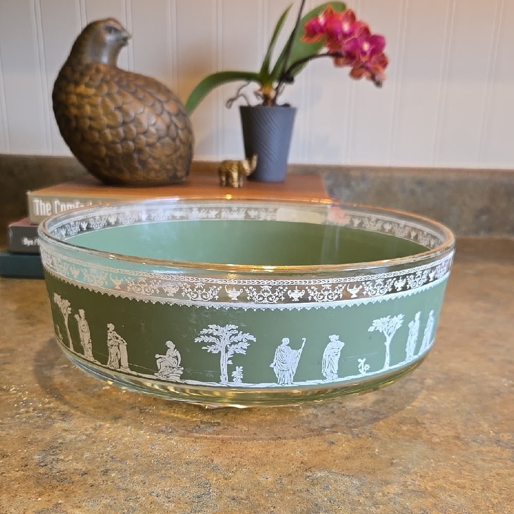 Vintage Wedgwood Hellenic Jasperware Serving Bowl